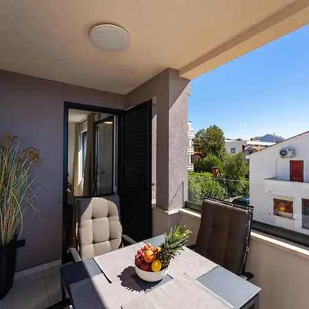 Appartement Laura Di Mare 1 *