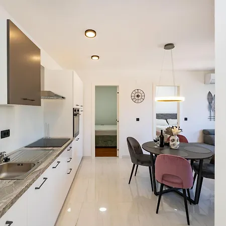Appartement Laura Di Mare 1 Kožino