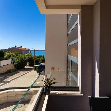 Appartement Laura Di Mare 1 *