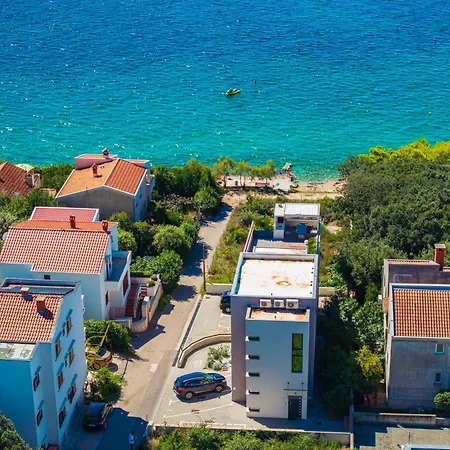 Apartment Laura Di Mare 1