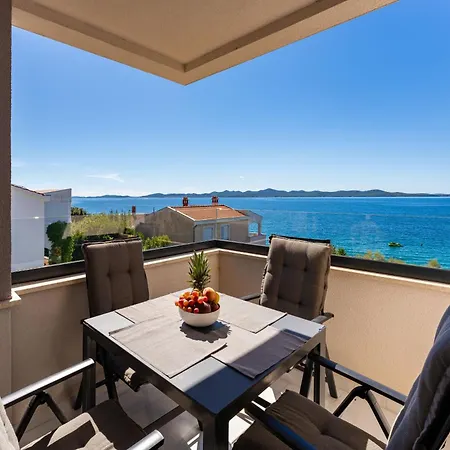 Appartement Laura Di Mare 1