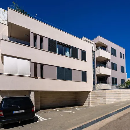 Laura Di Mare 1 Apartment